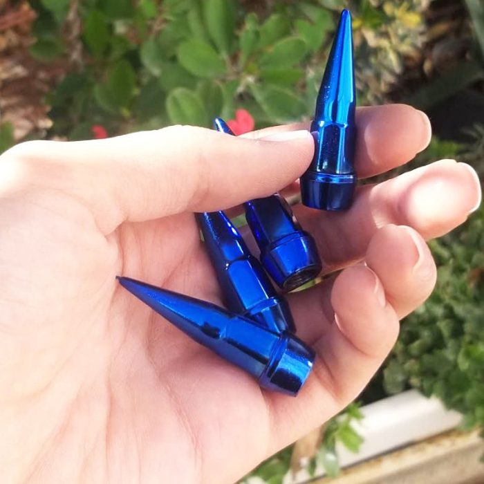 سر والف لاستیک خودرو طرح فشنگ کد BLU100 مجموعه 4 عددی